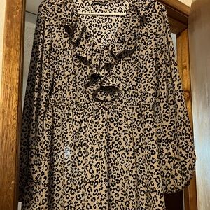 Women’s dress in excellent condition